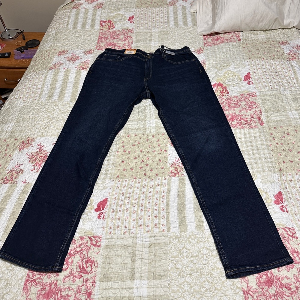 Men's Devil Dog Dark Blue Jeans 36 x 32 Athletic Fit